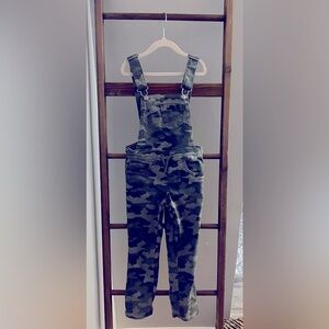 Cat &Jack XS 4/5 camp overalls